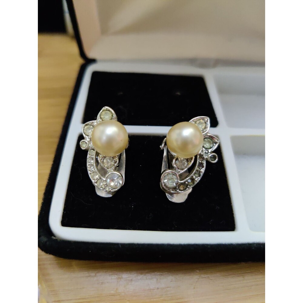 Marvella Rhinestone clip on Earrings